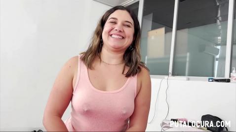 Sexo com uma garota curvilínea
