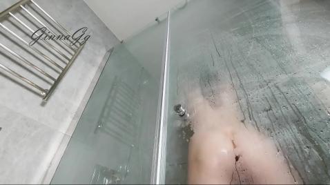 Câmera escondida no chuveiro do hotel